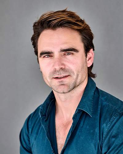 Dustin Clare