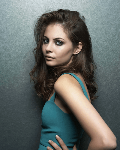 Willa Holland