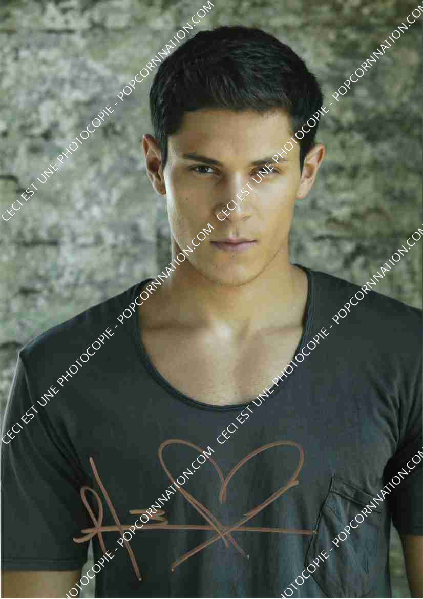 Alex Meraz