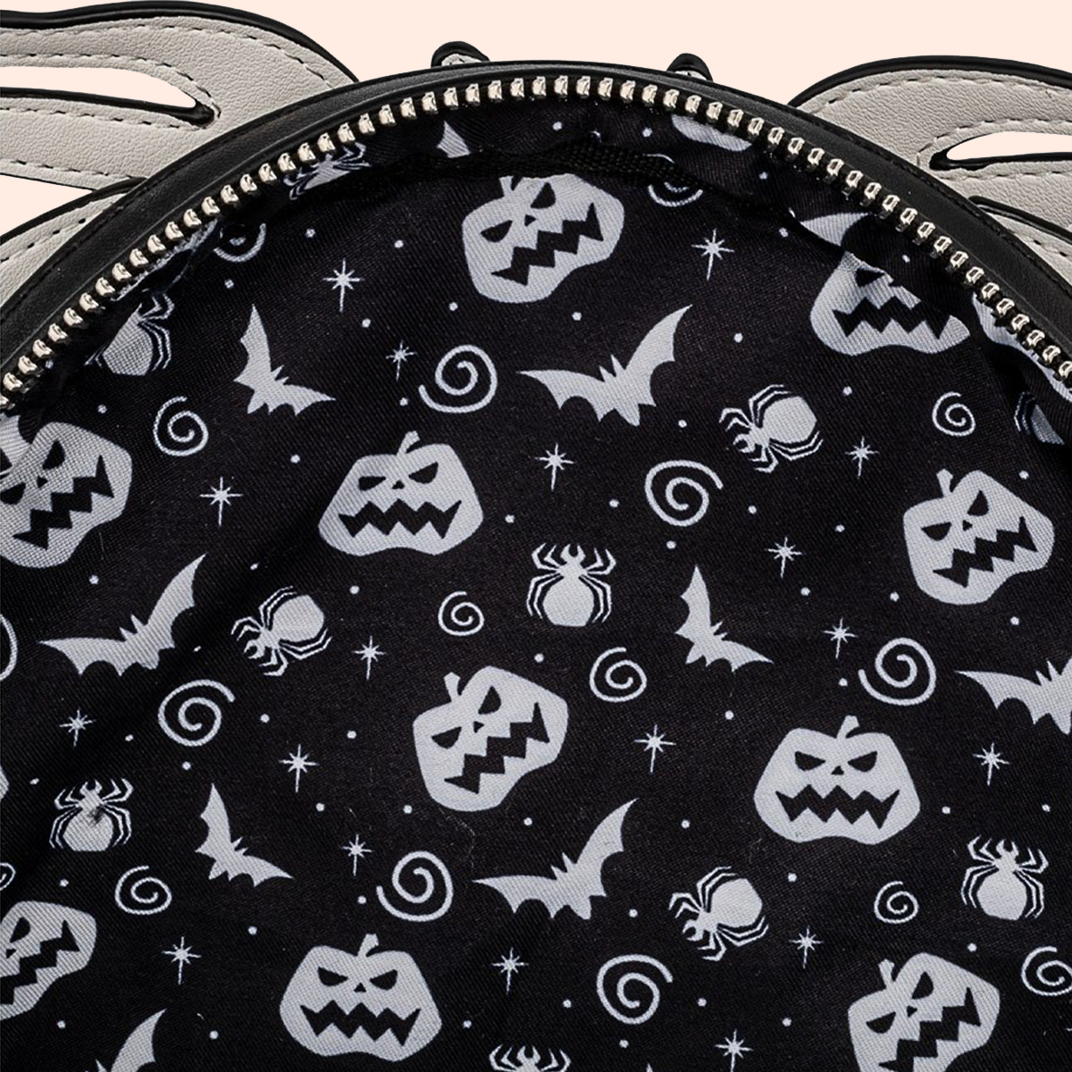 Disney by Loungefly sac à dos NBC Headless Jack Skellington intérieur